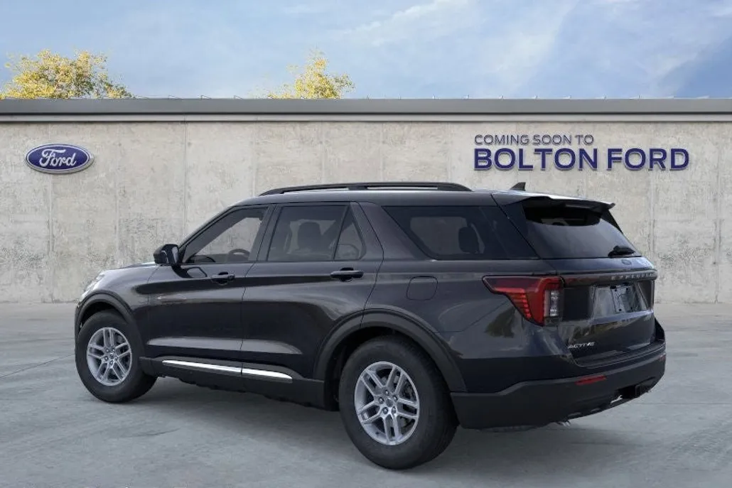2025 Ford Explorer photo 1