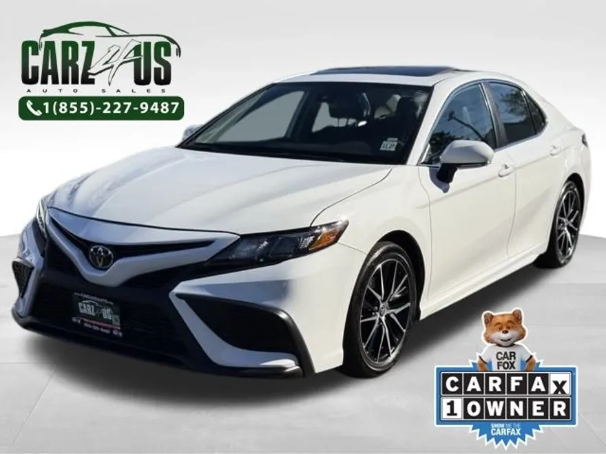 2023 Toyota Camry SE photo 1