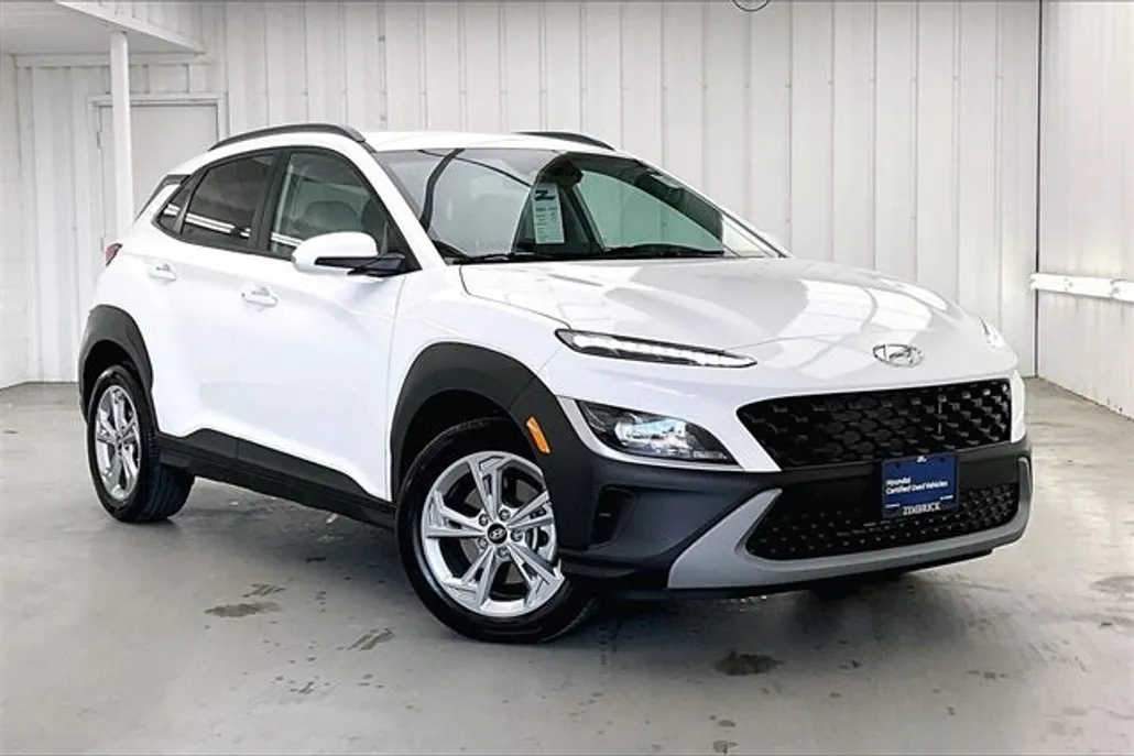 2023 Hyundai Kona SEL photo 1