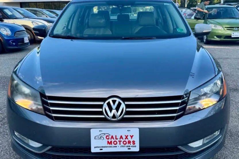 2015 Volkswagen Passat Limited photo 1