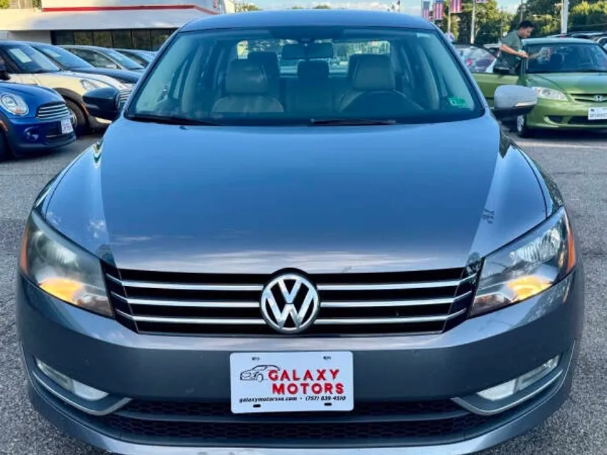2015 Volkswagen Passat Limited photo 1