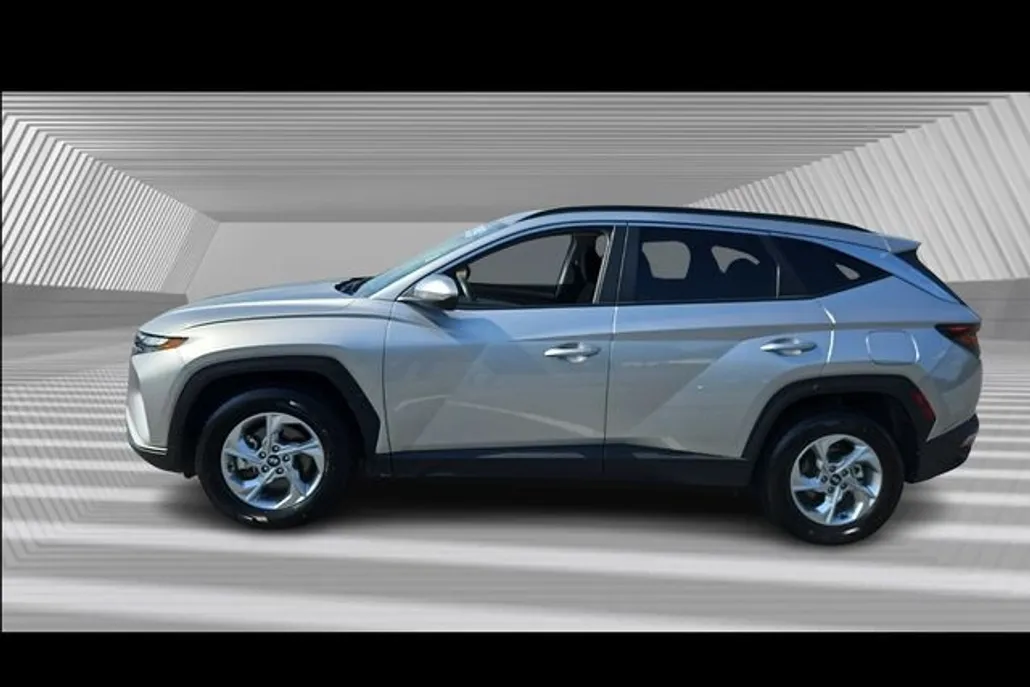 2024 Hyundai Tucson SEL photo 1