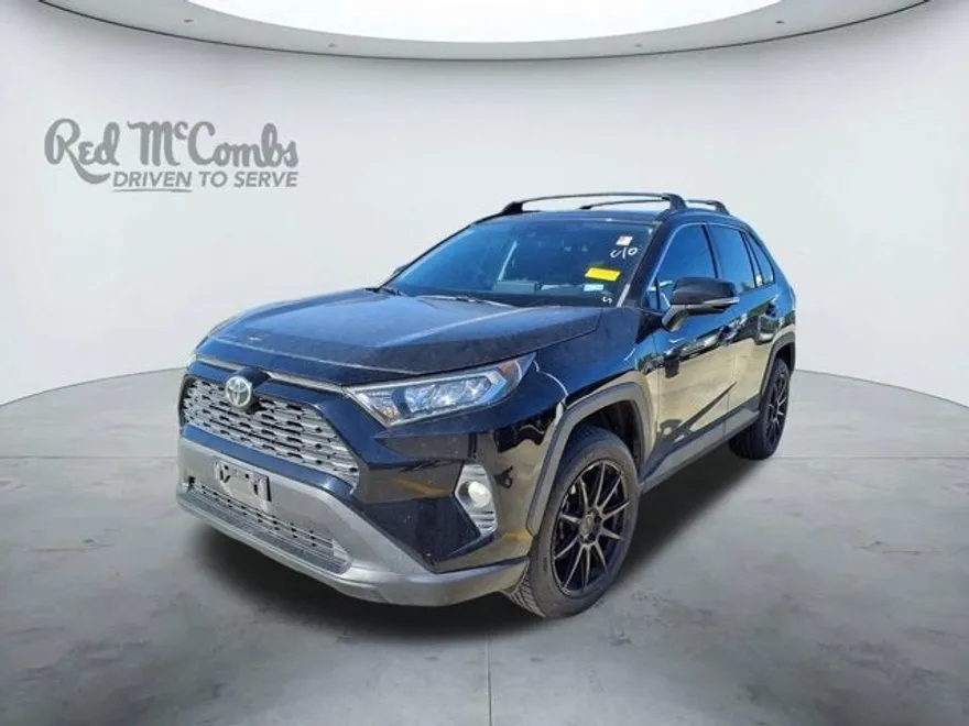 2020 Toyota RAV4 XLE Premium photo 1