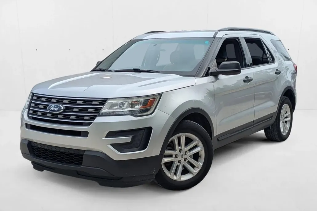 2017 Ford Explorer Base photo 1