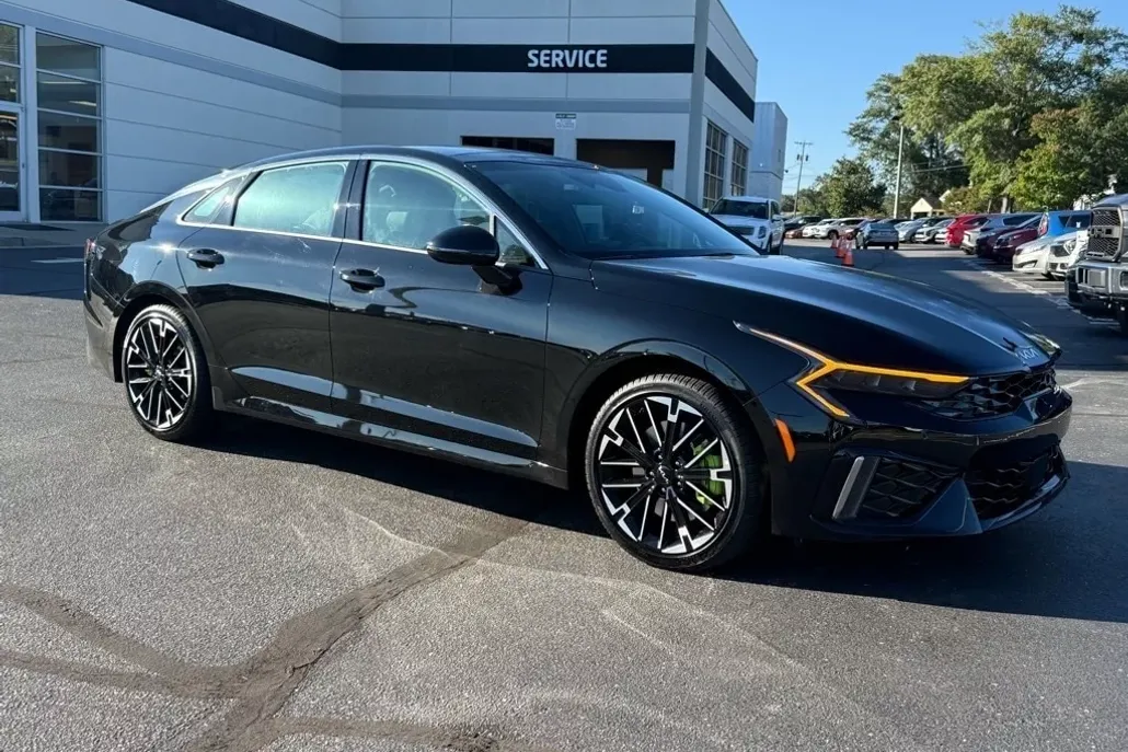 2026 Kia K5 GT photo 1