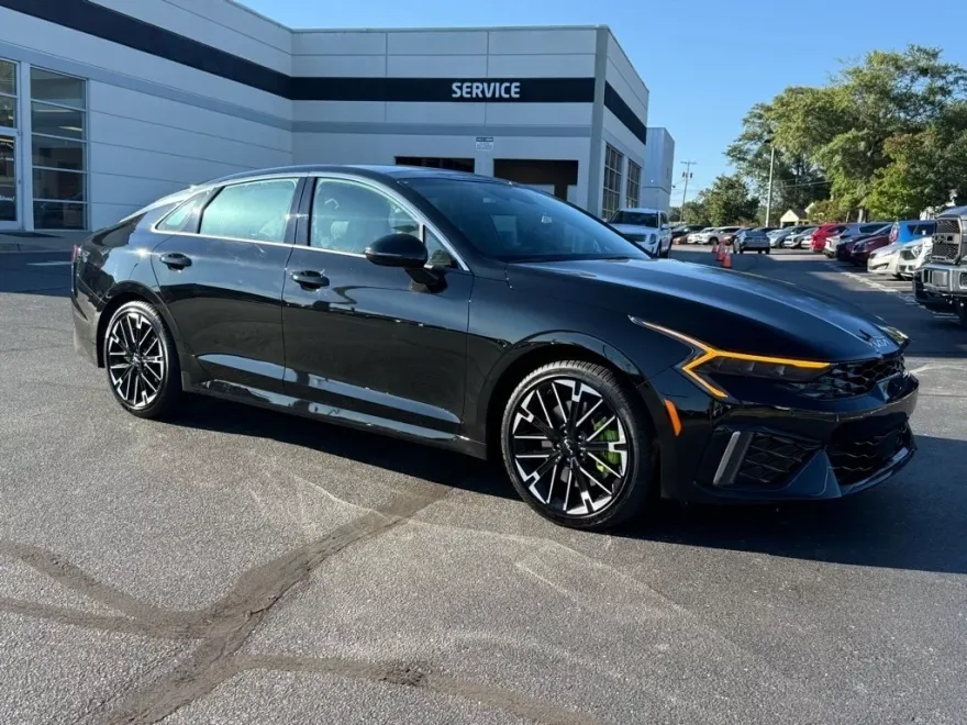 2026 Kia K5 GT photo 1
