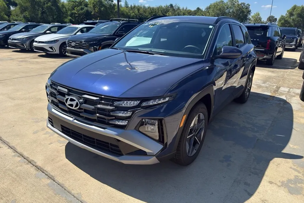2026 Hyundai Tucson SEL photo 1