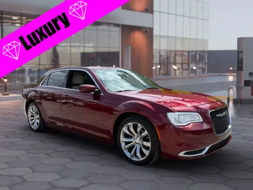2017 Chrysler 300 Limited photo 1