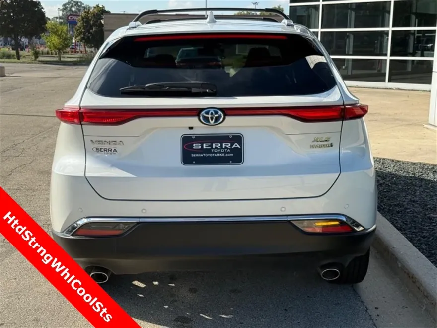 2021 Toyota Venza XLE photo 1