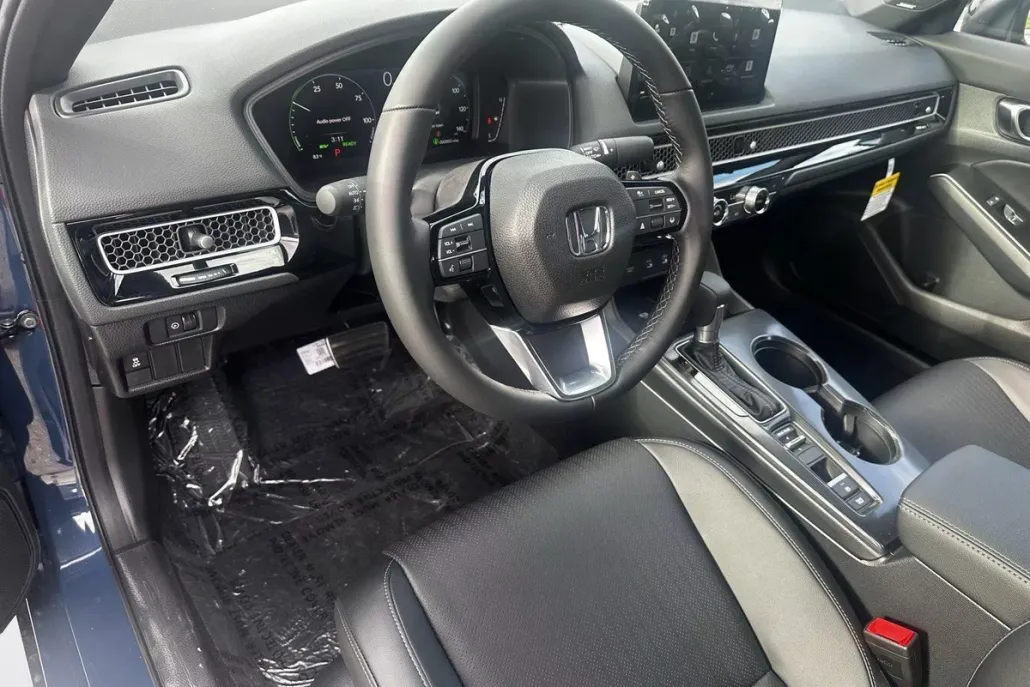 2025 Honda Civic Hybrid Sport Touring photo 1