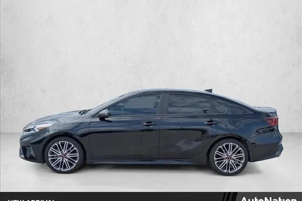 2022 Kia Forte GT photo 1