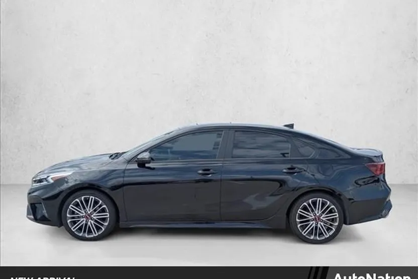 2022 Kia Forte GT photo 1