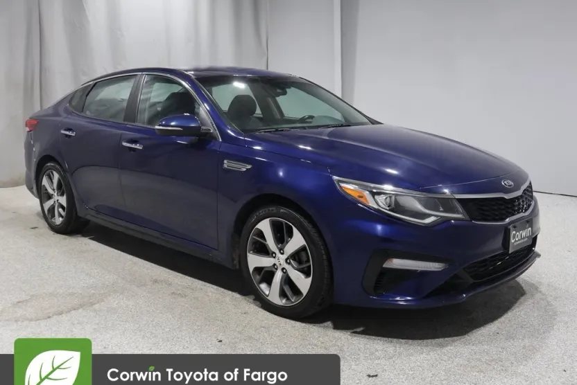 2019 Kia Optima S photo 1