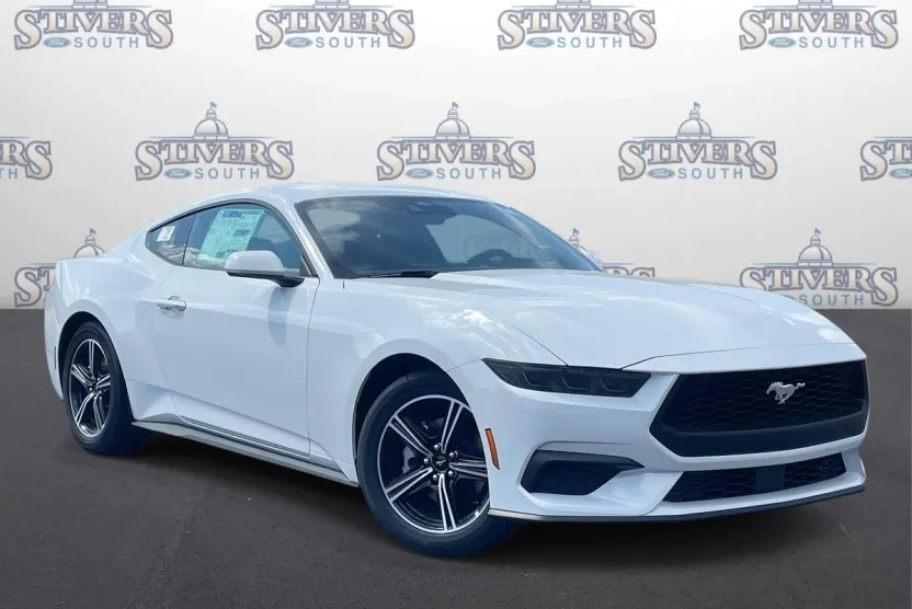 2025 Ford Mustang EcoBoost photo 1