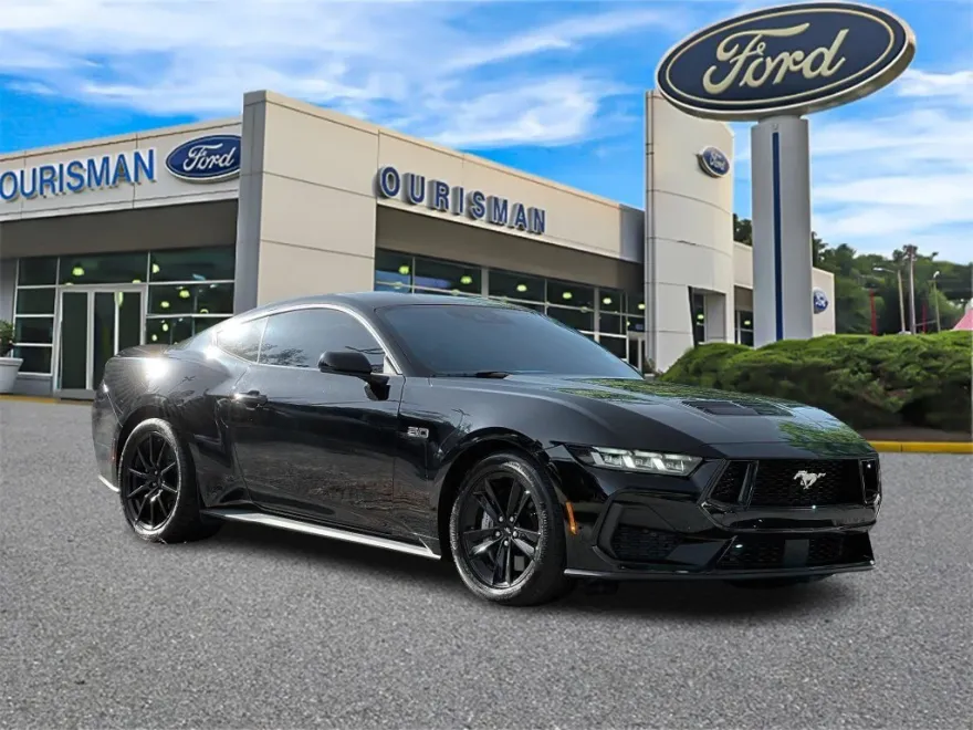 2024 Ford Mustang GT photo 1