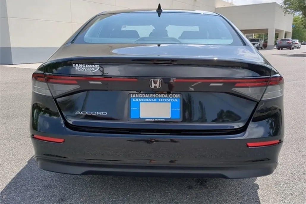 2023 Honda Accord LX photo 1