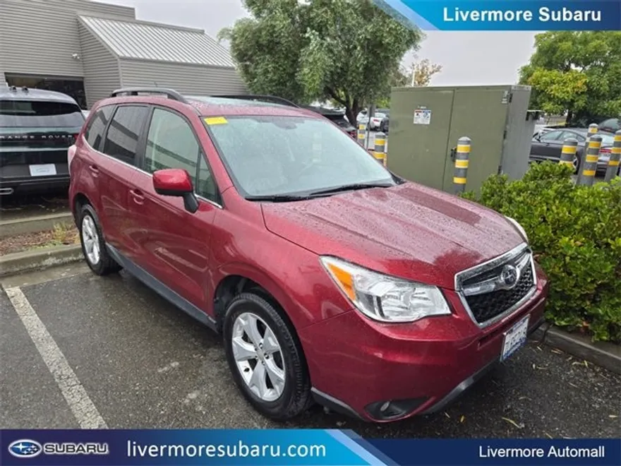 2015 Subaru Forester 2.5i Limited photo 1
