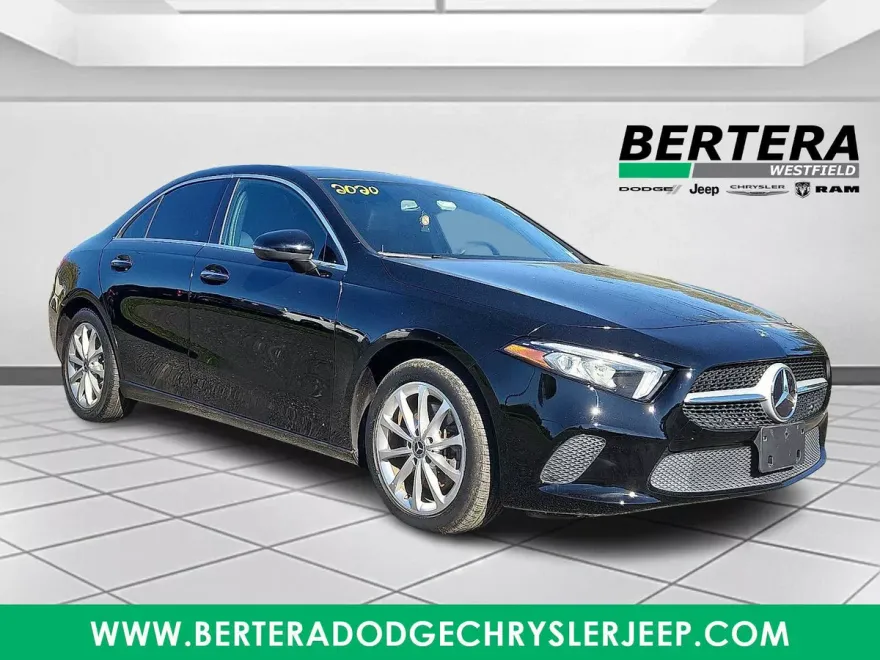 2020 Mercedes Benz A 220 photo 1