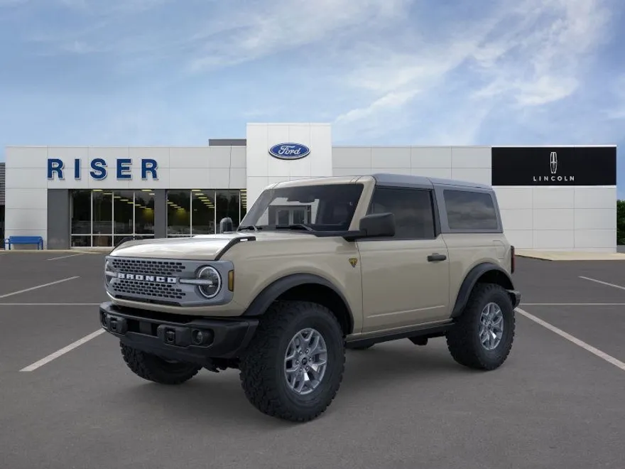 2025 Ford Bronco Badlands photo 1