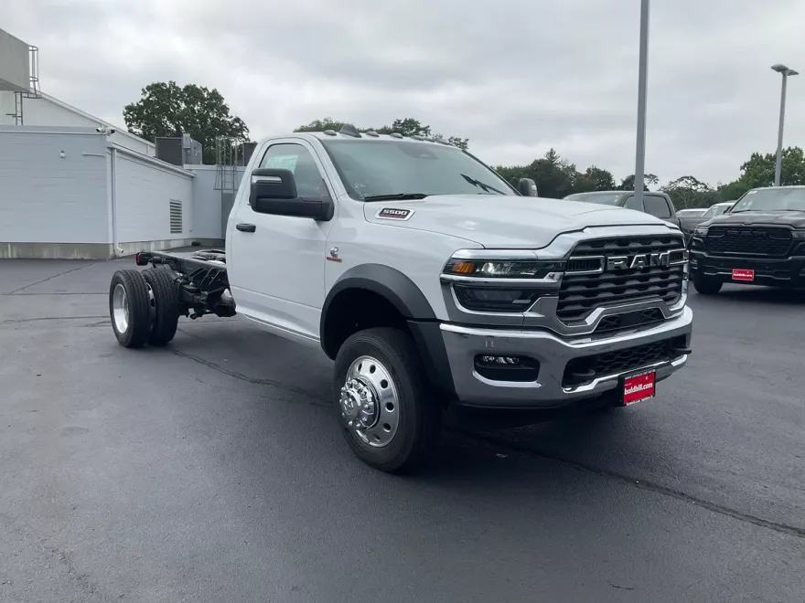 2025 Ram 5500 Tradesman photo 1