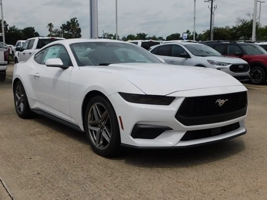2025 Ford Mustang EcoBoost Premium photo 1