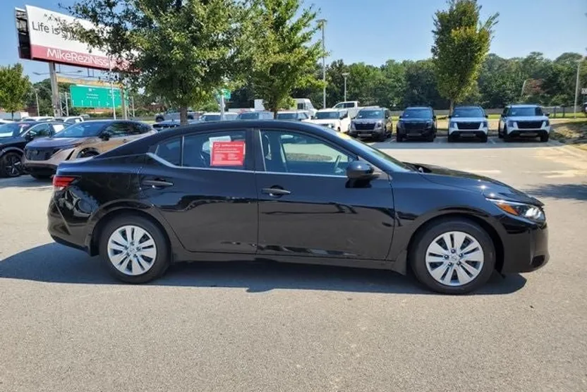 2024 Nissan Sentra S photo 1