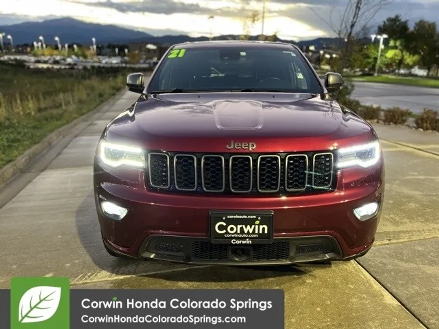 2021 Jeep Grand Cherokee Anniversary Edition photo 1