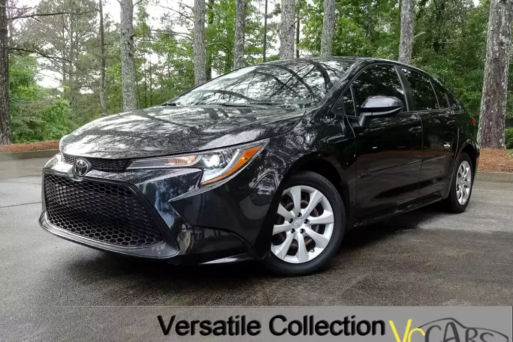 2021 Toyota Corolla LE photo 1