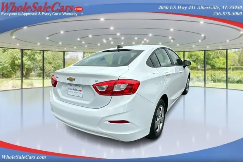 2016 Chevrolet Cruze LS photo 1
