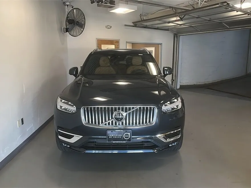 2022 Volvo XC90 T6 Inscription photo 1