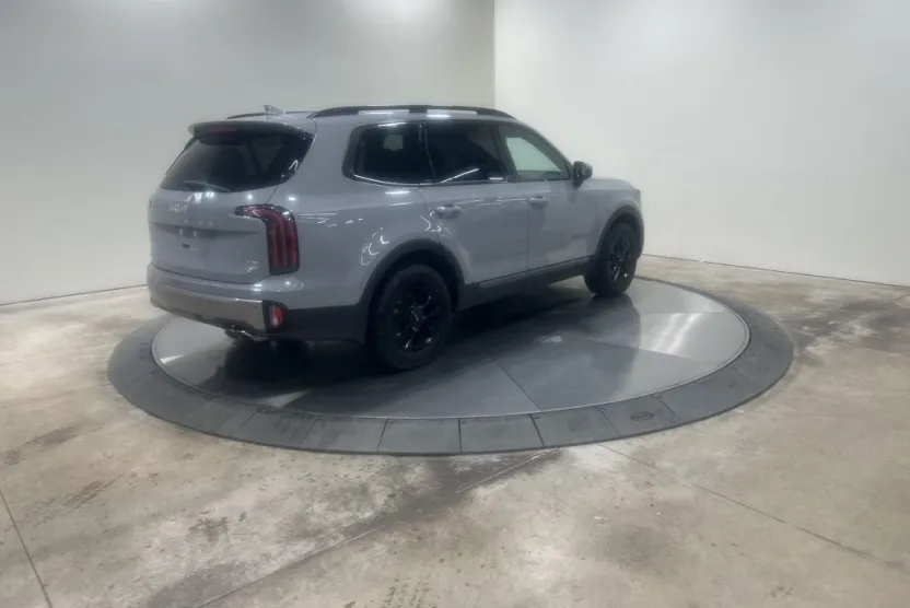 2023 Kia Telluride SX X-Pro photo 1