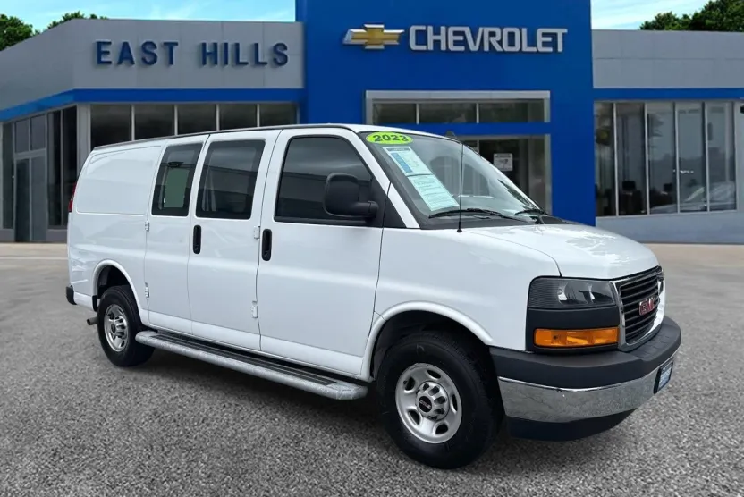 2023 Gmc Savana Cargo 2500 photo 1
