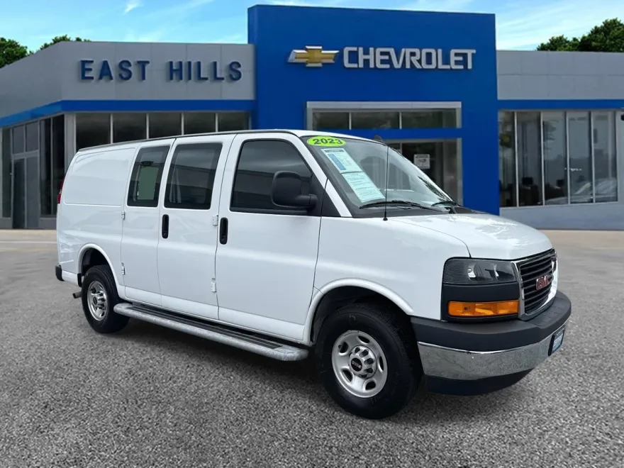 2023 Gmc Savana Cargo 2500 photo 1