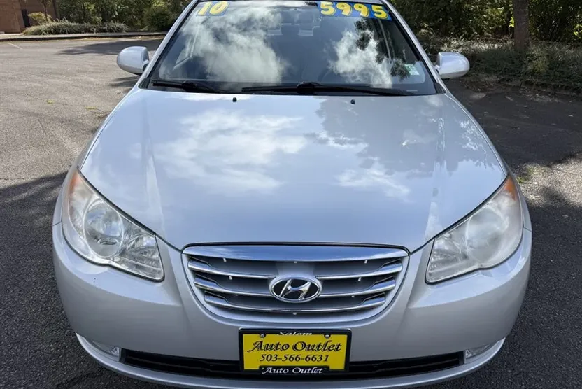 2010 Hyundai Elantra SE photo 1