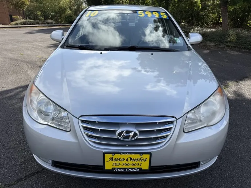 2010 Hyundai Elantra SE photo 1