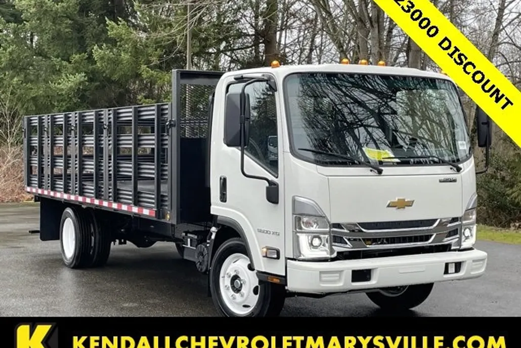 2024 Chevrolet Silverado photo 1