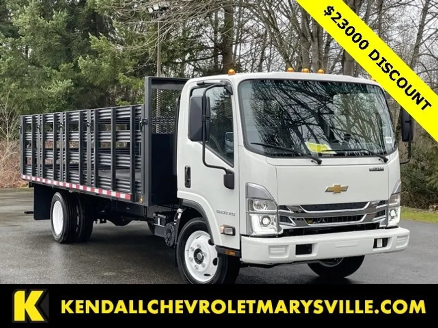 2024 Chevrolet Silverado photo 1