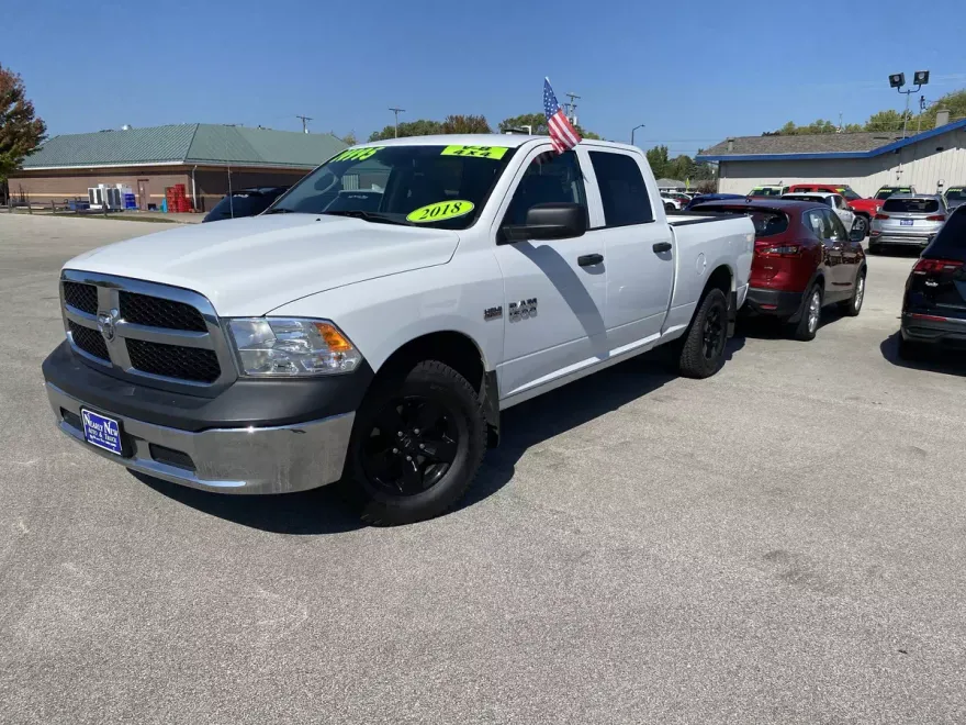 2018 Ram 1500 Tradesman photo 1