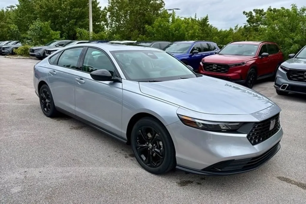 2025 Honda Accord SE photo 1