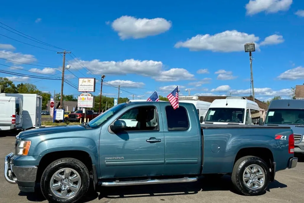 2011 Gmc Sierra 1500 SLT photo 1