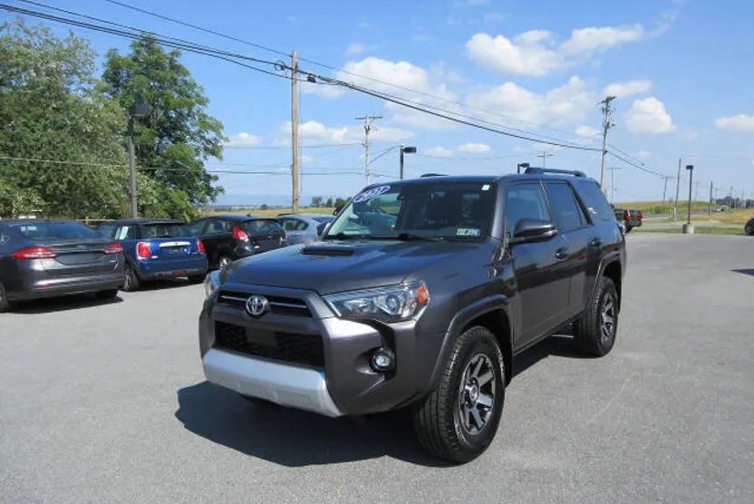 2021 Toyota 4Runner TRD Off-Road Premium photo 1