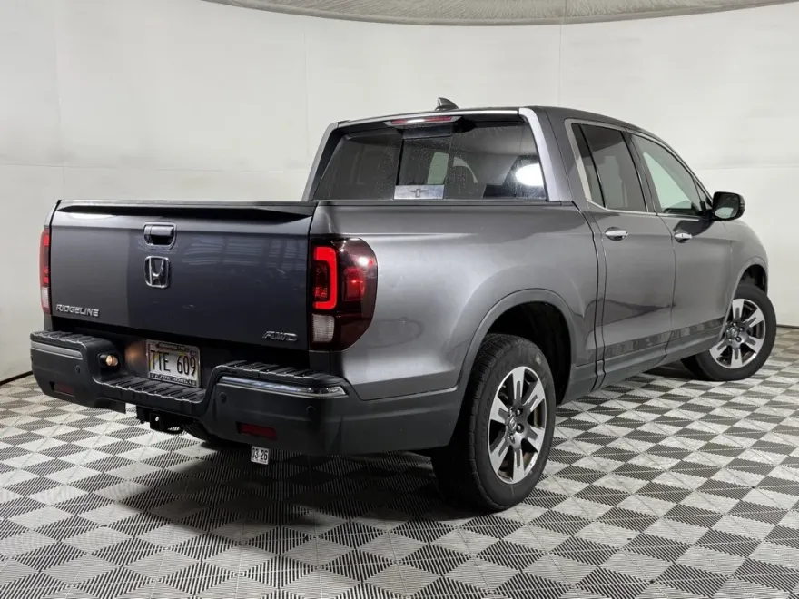 2019 Honda Ridgeline RTL-E photo 1