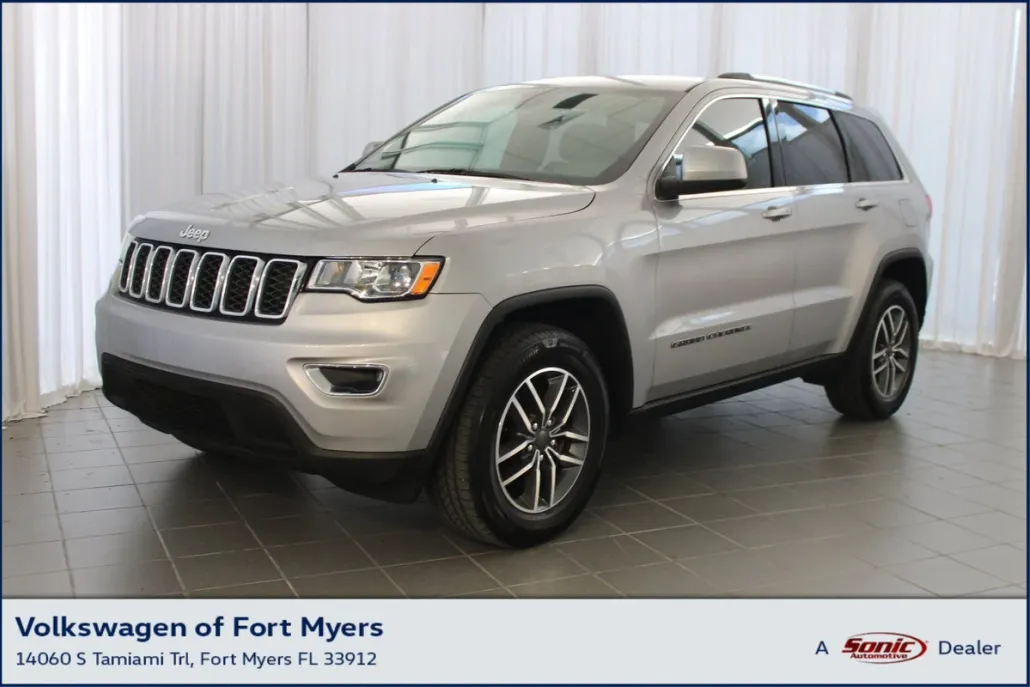 2019 Jeep Grand Cherokee Laredo E photo 1