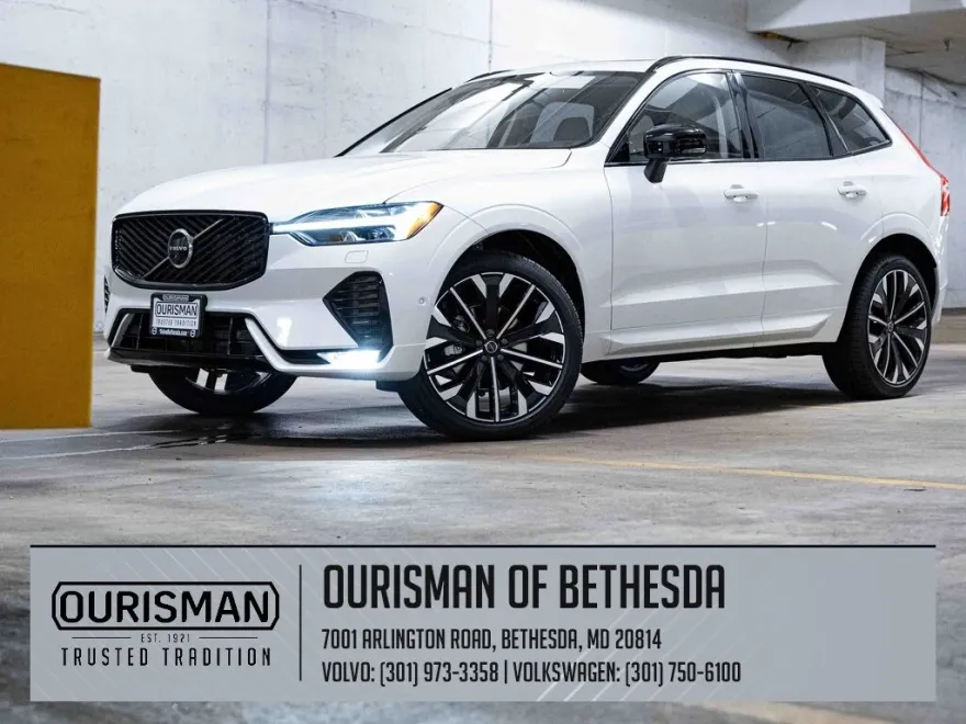 2026 Volvo XC60 B5 photo 1