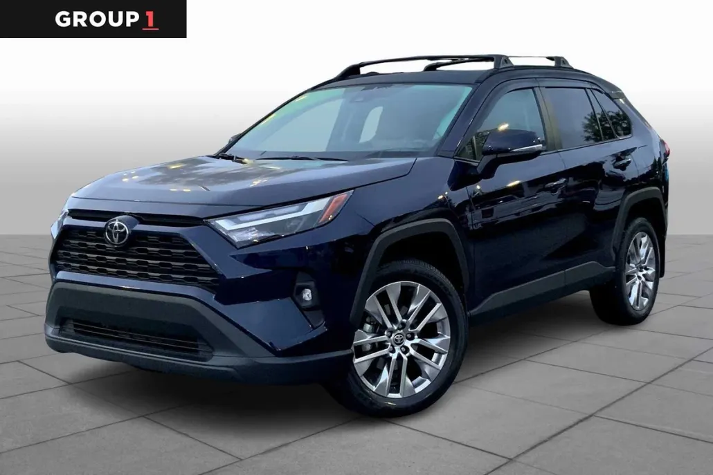 2024 Toyota RAV4 XLE Premium photo 1