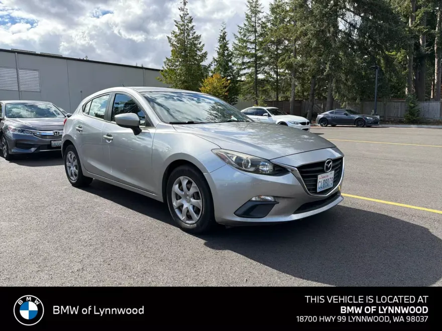 2014 Mazda Mazda3 i Sport Hatchback photo 1