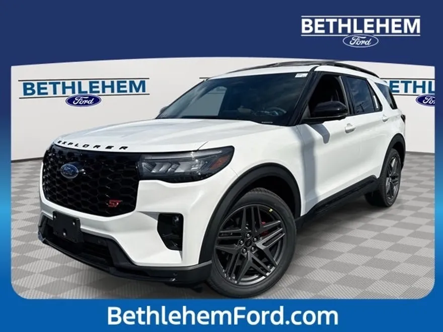 2025 Ford Explorer ST photo 1