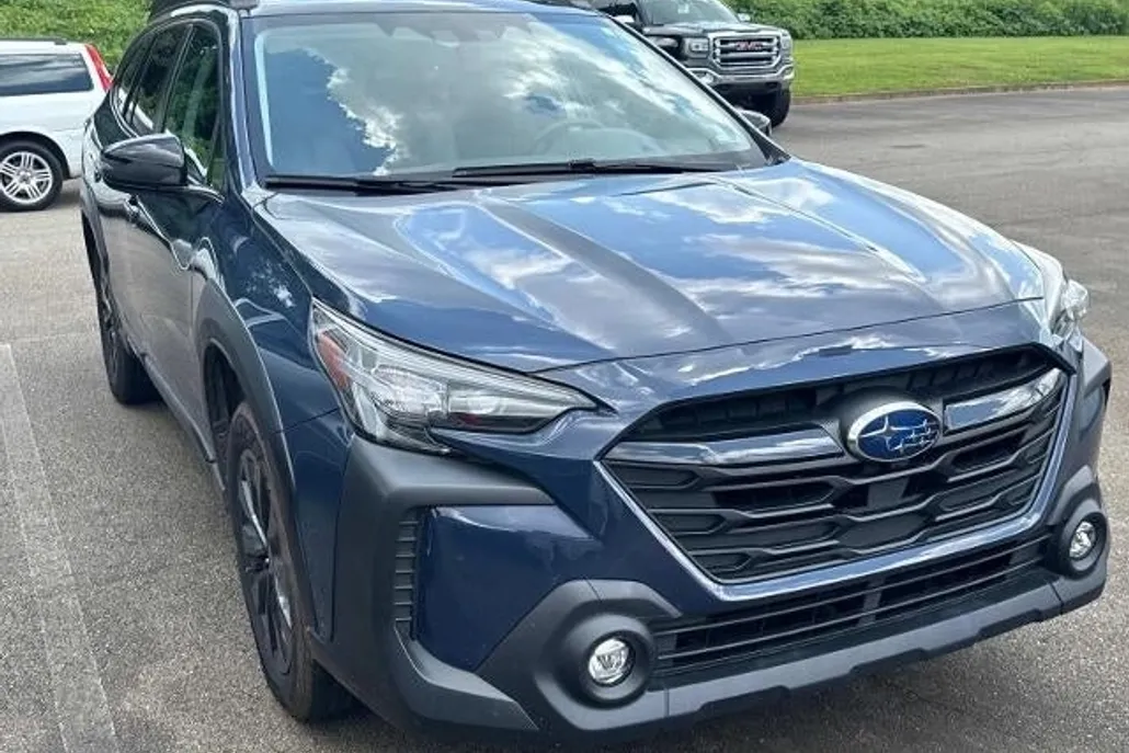 2023 Subaru Outback Onyx Edition XT photo 1