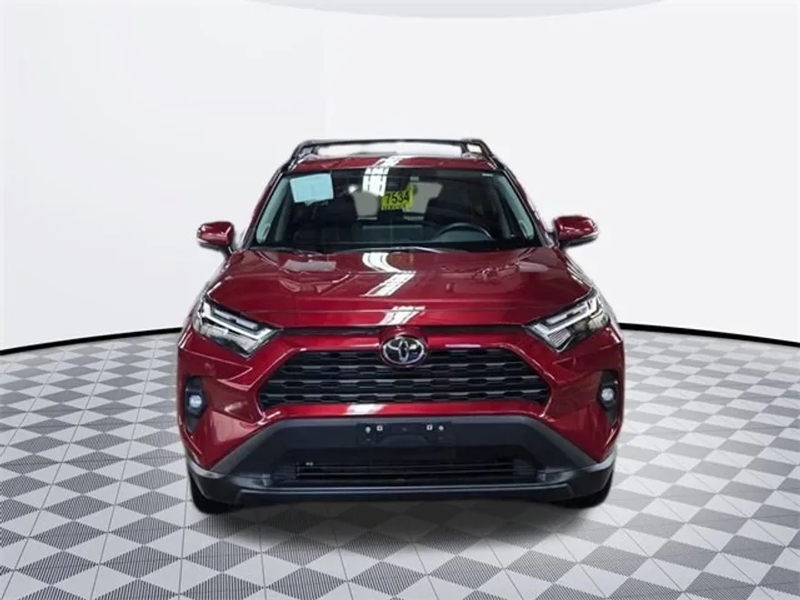 2024 Toyota RAV4 XLE Premium photo 1