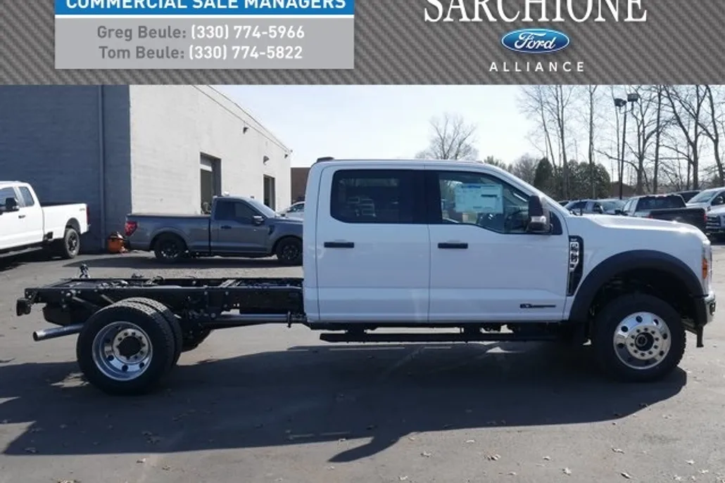 2025 Ford F-550 photo 1
